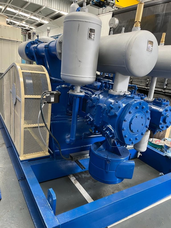 Sale of reconditioned ABC compressor: 4HA-4-BIS-LT